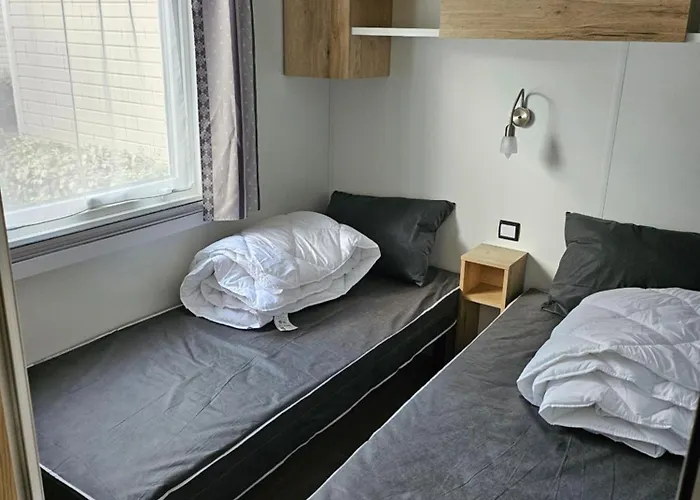 Le Bois Dormant * סן ז'אן דה מון